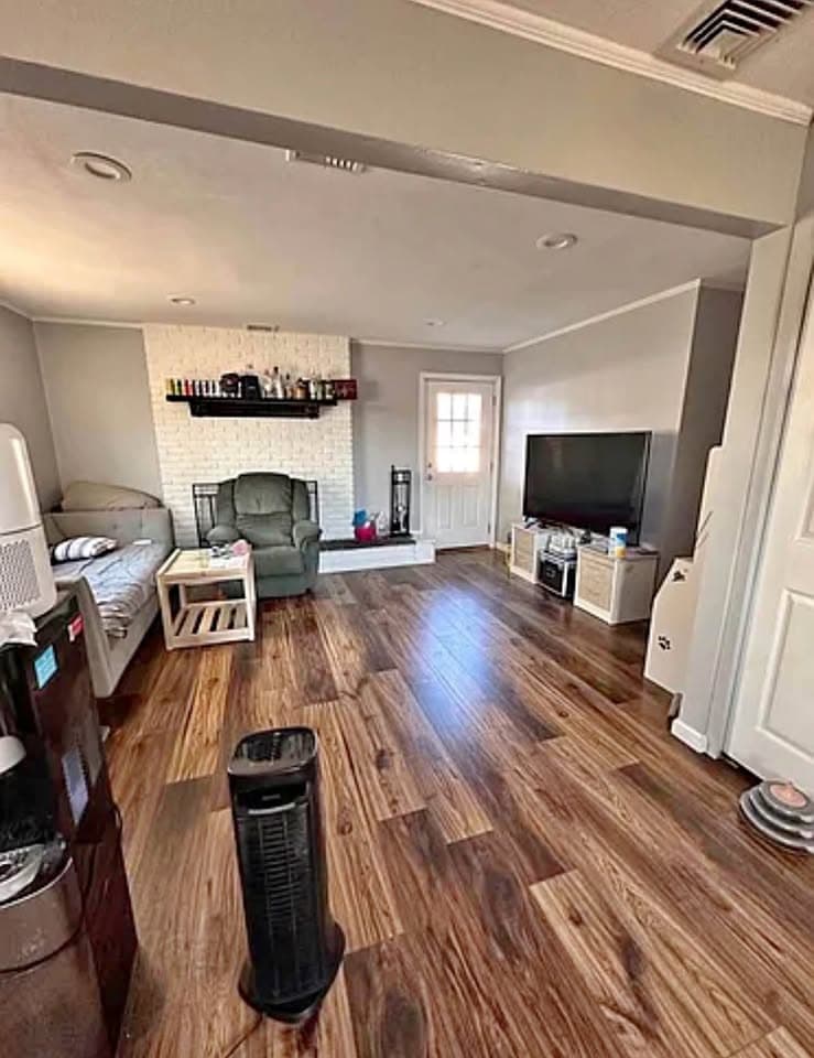 Furnished 1 Bedroom in 4-Bedroom Shared House