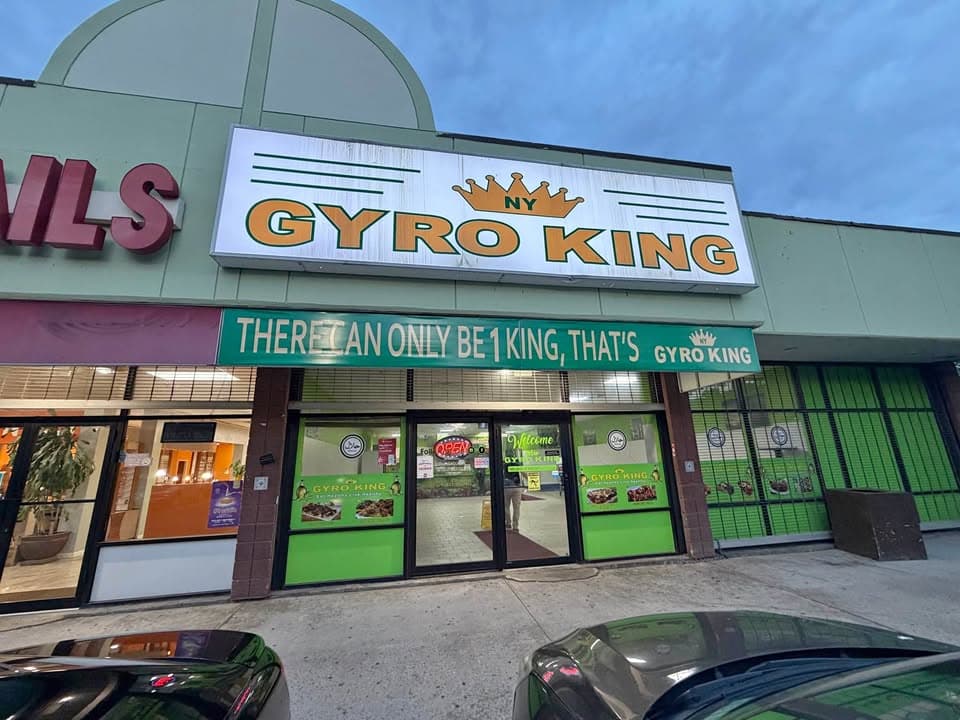 Established Strip Mall Restaurant in Newark